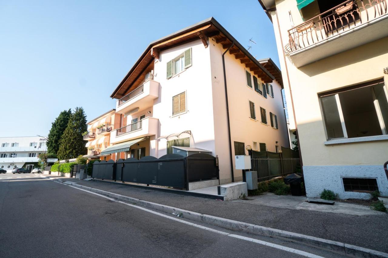 Sweet Home Lungolago Garibaldi Peschiera del Garda Dış mekan fotoğraf